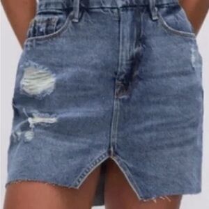 Good American plus size indigo distressed frayed hem denim mini skirt sz 20